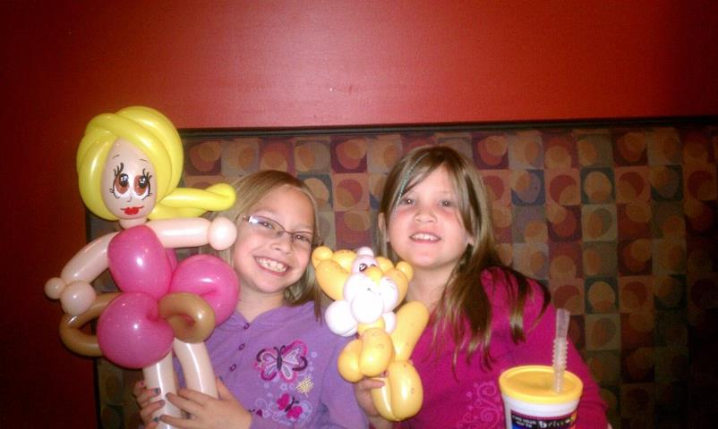 Photo: The balloon twister at Brixx is awesome!!