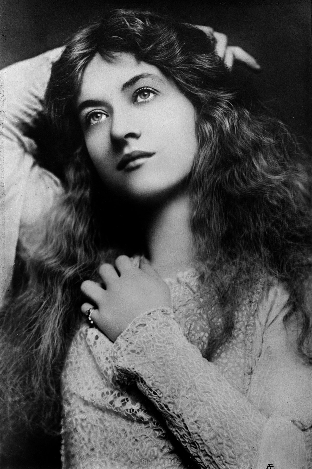 Maude Fealy - Wikidata