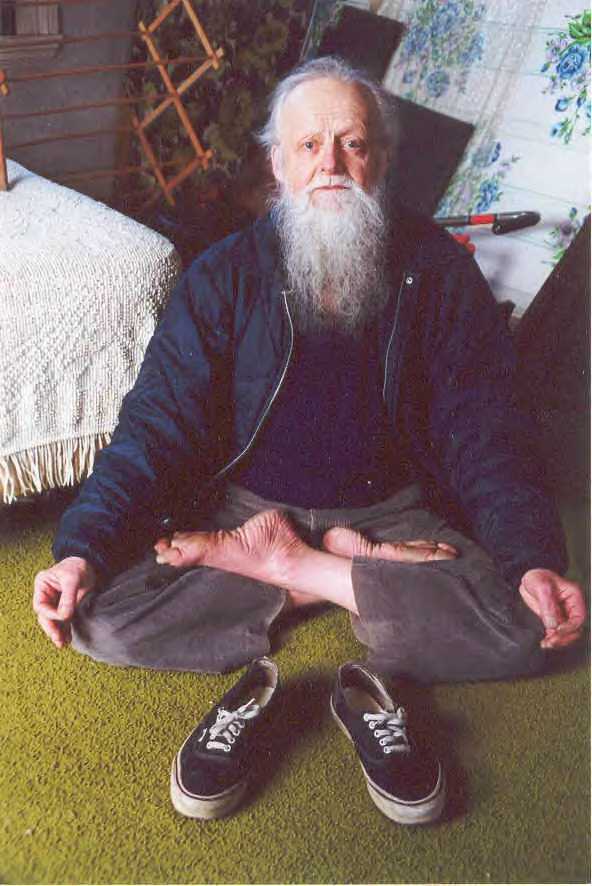 Richard_Moore_Yoga_Lotus_Position.jpg