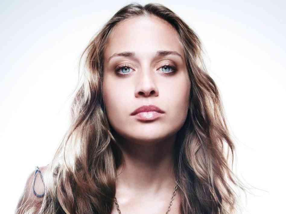 http://media.npr.org/assets/img/2012/04/23/fionaapple01-24b9ed5a0e08af8323c867a10c90654b12db1340-s6-c10.jpeg